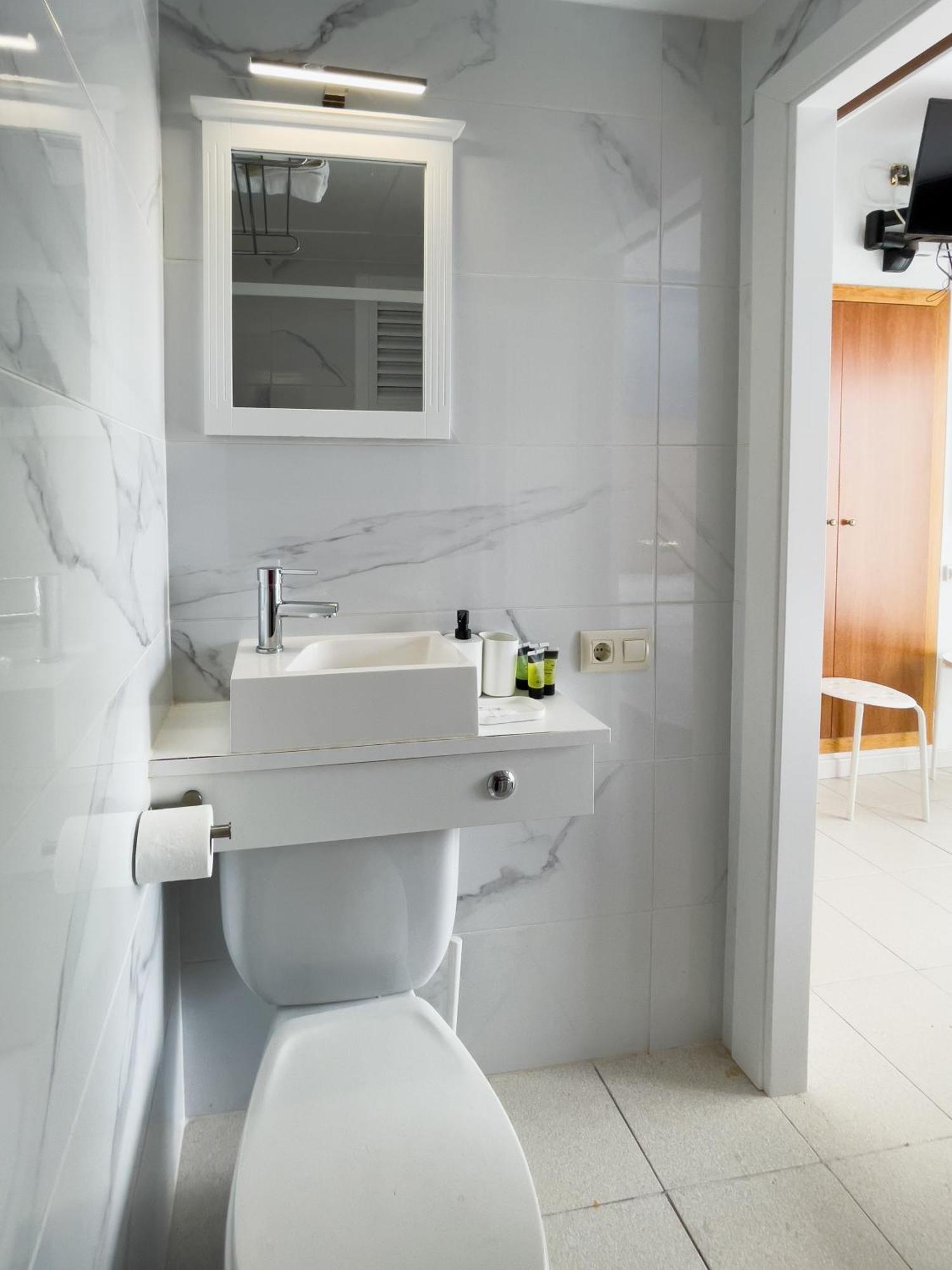 Maremagnum Hotel *